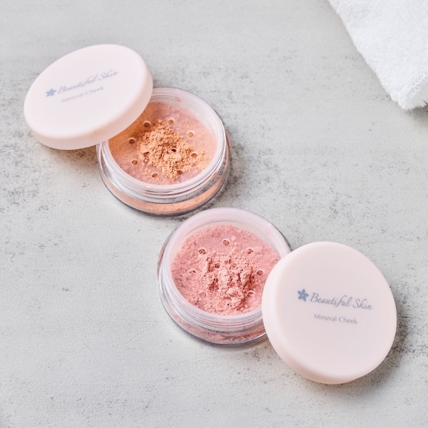 ビューティフルスキン（Beautiful Skin） ミネラルチーク Mineral Blush: Coral Beige